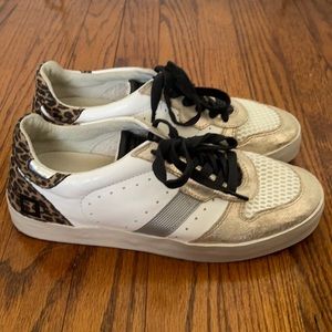 D.A.T.E. Leopard metallic sneakers